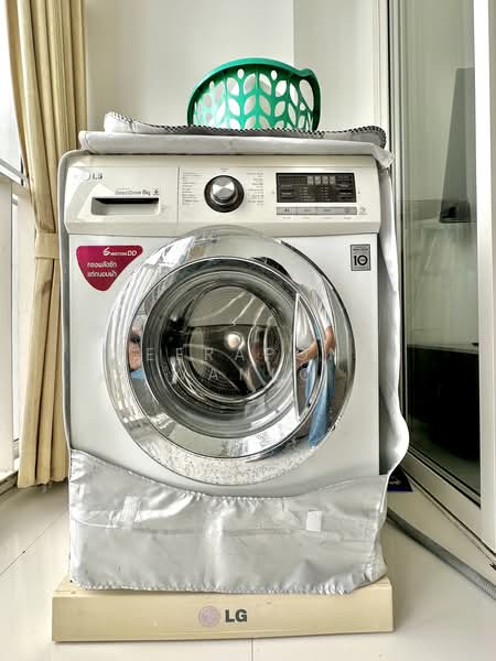 IDEO Verve Sukhumvit, Bangkok, 2077 Sukhumvit Road, Phra Kanong Nua, Watthana, Bangkok, 2 Bedrooms, 44 sqm, Condo For Rent, by Weerapong Wanlo, 500356047 - DDproperty.com