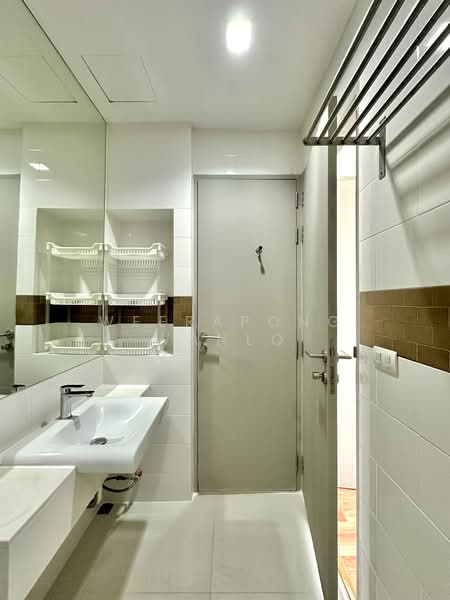 IDEO Verve Sukhumvit, Bangkok, 2077 Sukhumvit Road, Phra Kanong Nua, Watthana, Bangkok, 2 Bedrooms, 44 sqm, Condo For Rent, by Weerapong Wanlo, 500356047 - DDproperty.com