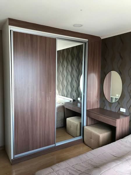 The Prague Condominium, Bangkok, 419 Damrong Rak Rd, Khlong Maha Nak, Pom Prap Sattru Phai, Bangkok, 1 Bedroom, 42 sqm, Condo For Sale, by Itthiwat Chulaolan, 500356048 - DDproperty.com