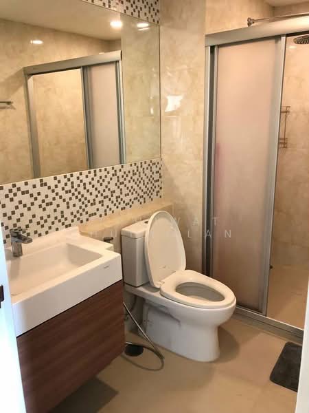 The Prague Condominium, Bangkok, 419 Damrong Rak Rd, Khlong Maha Nak, Pom Prap Sattru Phai, Bangkok, 1 Bedroom, 42 sqm, Condo For Sale, by Itthiwat Chulaolan, 500356048 - DDproperty.com