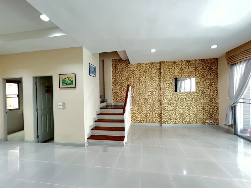 Baan Klang Krung The Royal Vienna Ratchavipa - Ratchadaphisek, Bangkok, Chatuchak, Bangkok, 3 Bedrooms, 200 sqm, Townhouse For Rent, by สุชาติ ปรีชา, 500356051 - DDproperty.com