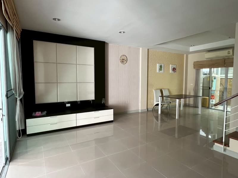 Baan Klang Krung The Royal Vienna Ratchavipa - Ratchadaphisek, Bangkok, Chatuchak, Bangkok, 3 Bedrooms, 200 sqm, Townhouse For Rent, by สุชาติ ปรีชา, 500356051 - DDproperty.com