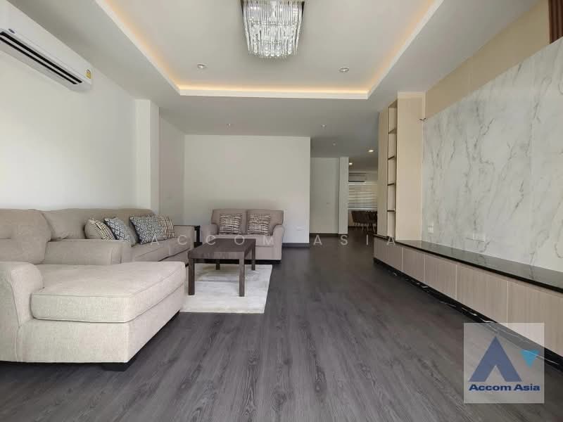 Pet friendly Pet-Friendly Modern 3-Storey House with Spacious Balcony and Large Living Area, กรุงเทพ, คลองตันเหนือ, วัฒนา, กรุงเทพ, 330 ตร.ม., บ้านเดี่ยว ให้เช่า, โดย Accom Asia, 500356074 - DDproperty.com