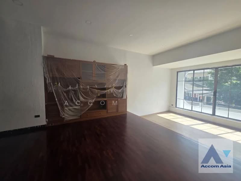 4 Bedrooms Townhouse for Rent in Sukhumvit, Bangkok near BTS Phrom Phong, Bangkok, Khlong Tan Nua, Watthana, Bangkok, 4 Bedrooms, 320 sqm, Single Detached House For Rent, by Accom Asia, 500356081 - DDproperty.com