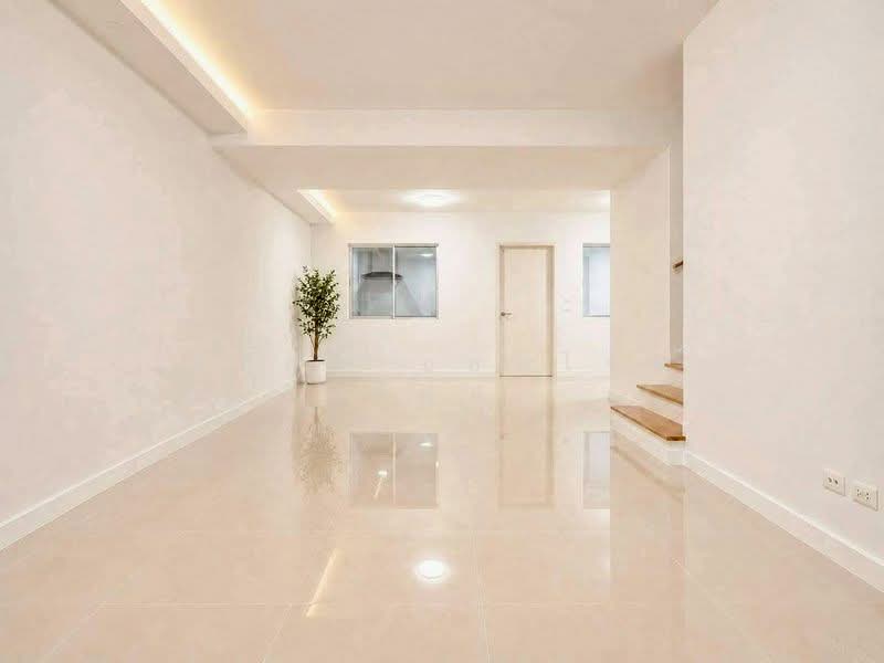 Petchkasem 63-Wongwaen, Bangkok, Nong Kham, Nong Khaem, Bangkok, 3 Bedrooms, 72 sqm, Townhouse For Sale, by สรภพ ยอดไชย (สีฝุ่น), 500356151 - DDproperty.com