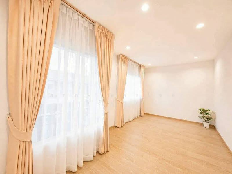 Petchkasem 63-Wongwaen, Bangkok, Nong Kham, Nong Khaem, Bangkok, 3 Bedrooms, 72 sqm, Townhouse For Sale, by สรภพ ยอดไชย (สีฝุ่น), 500356151 - DDproperty.com