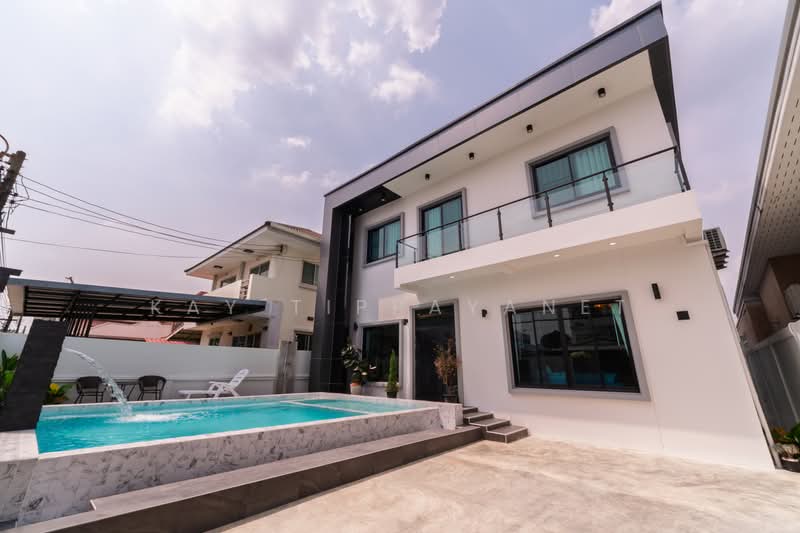 Private Pool Villa near Mega Bangna, Bangkok, Dok Mai, Prawet, Bangkok, 4 Bedrooms, 220 sqm, Villa For Rent, by Kay Tippayanet, 500356154 - DDproperty.com