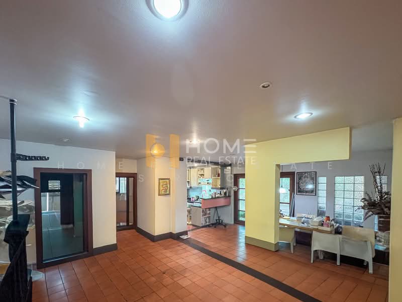 บ้านเดี่ยวลาดพร้าว 42, Bangkok, Samsen Nok, Huai Khwang, Bangkok, 4 Bedrooms, 200 sqm, Single Detached House For Sale, by HOME Real Estate Service, 500356163 - DDproperty.com