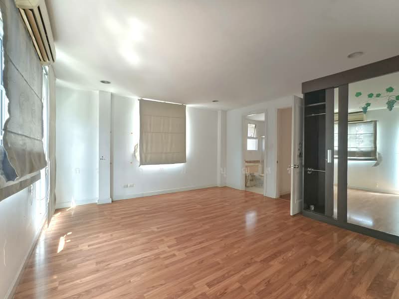 Plus City Park Ekamai-Ramintra, Bangkok, Nuanchan Road, Nuan Chan, Bueng Kum, Bangkok, 3 Bedrooms, 160 sqm, Townhouse For Sale, by กรกฤตย์ บุญสระ, 500356178 - DDproperty.com