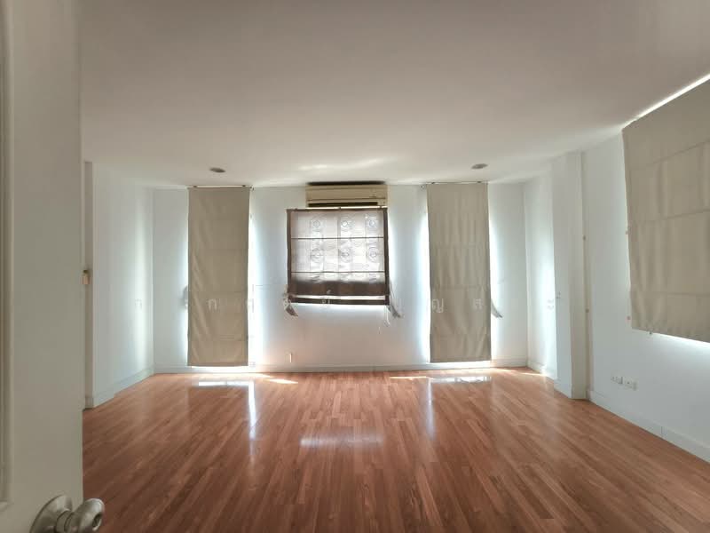 Plus City Park Ekamai-Ramintra, Bangkok, Nuanchan Road, Nuan Chan, Bueng Kum, Bangkok, 3 Bedrooms, 160 sqm, Townhouse For Sale, by กรกฤตย์ บุญสระ, 500356178 - DDproperty.com