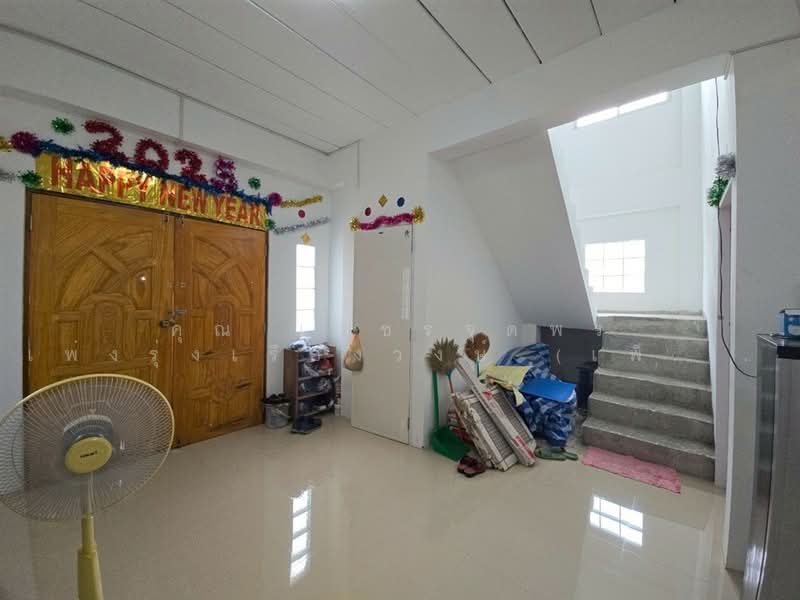 สินธร รังสิต-ปทุมธานี, Pathum Thani, ถนนรังสิต-ปทุมธานี, Bang Phun, Muang Pathum Thani, Pathum Thani, 5 Bedrooms, 170 sqm, Single Detached House For Sale, by คุณ เพ็ชรจุตพร เพ่งรุ่งเรืองวงษ์ (เพ็ชร), 500356194 - DDproperty.com