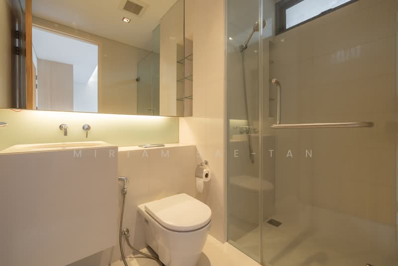 Domus 16, Bangkok, 19 Soi Sukhumvit 16, Khlong Toei, Bangkok, 2 Bedrooms, 167 sqm, Condo For Sale, by Miriam Sae-tan, 500356207 - DDproperty.com