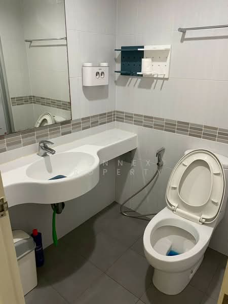 Lumpini Park Rama 9-Ratchada, Bangkok, 888 Chaturathit Road, Bang Kapi, Huai Khwang, Bangkok, 1 Bedroom, 31 sqm, Condo For Sale, by Connex Property, 500356211 - DDproperty.com