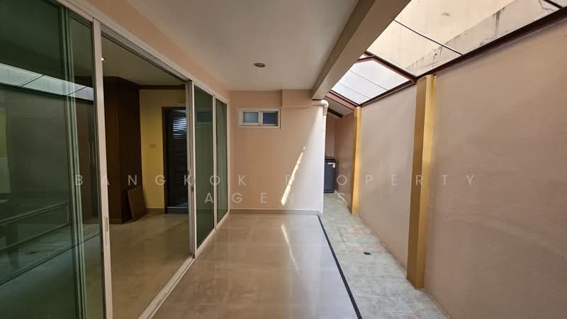 El Patio, Bangkok, Soi Sukhumvit 31, Khlong Tan Nua, Watthana, Bangkok, 2 Bedrooms, 100 sqm, Condo For Rent, by BANGKOK PROPERTY AGENTS, 500356227 - DDproperty.com