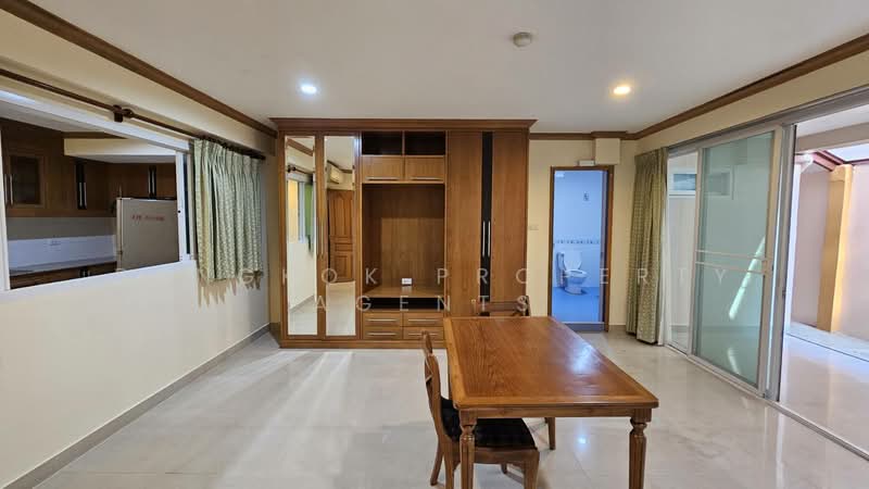 El Patio, Bangkok, Soi Sukhumvit 31, Khlong Tan Nua, Watthana, Bangkok, 2 Bedrooms, 100 sqm, Condo For Rent, by BANGKOK PROPERTY AGENTS, 500356227 - DDproperty.com