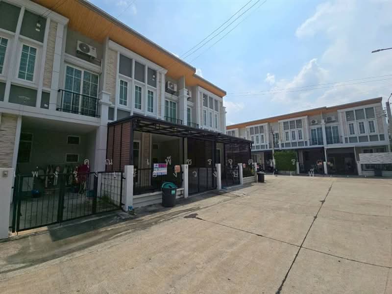 Golden Town Vibhavadi-Chaengwattana : โกลเด้น ทาวน์ วิภาวดี-แจ้งวัฒนะ, กรุงเทพ, ซอย แจังวัฒนะ 14, ทุ่งสองห้อง, หลักสี่, กรุงเทพ, 90 ตร.ม., ทาวน์เฮ้าส์ ขาย, โดย คุณ เพ็ชรจุตพร เพ่งรุ่งเรืองวงษ์ (เพ็ชร), 500356248 - DDproperty.com