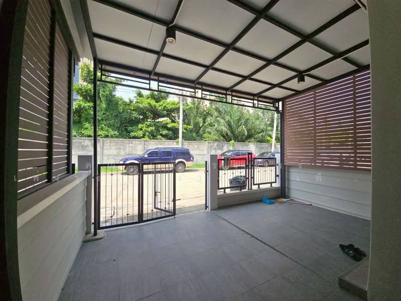 Golden Town Vibhavadi-Chaengwattana, Bangkok, Soi Chaengwattana 14, Thung Song Hong, Lak Si, Bangkok, 3 Bedrooms, 90 sqm, Townhouse For Sale, by คุณ เพ็ชรจุตพร เพ่งรุ่งเรืองวงษ์ (เพ็ชร), 500356248 - DDproperty.com
