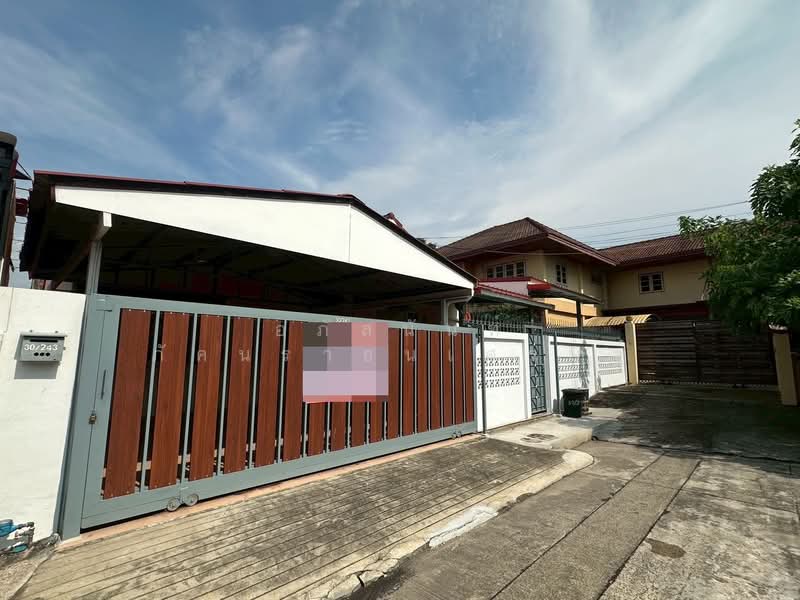 ปลาทอง ศรีนครินทร์ ซอยศรีด่าน 4, Samut Prakan, ศรีนครินทร์, Samrong Nua, Muang Samut Prakarn, Samut Prakan, 4 Bedrooms, 100 sqm, Single Detached House For Sale, by อภัสนันท์ ภัคนราธนเศรษฐ์, 500356252 - DDproperty.com