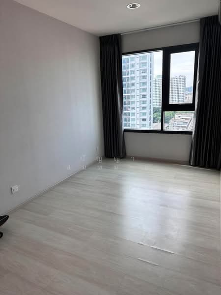 Life Pinklao, Bangkok, Boromarajonani Road, Bang Bamru, Bang Phlat, Bangkok, 2 Bedrooms, 56 sqm, Condo For Sale, by ปัญญา สมหมาย, 500356289 - DDproperty.com