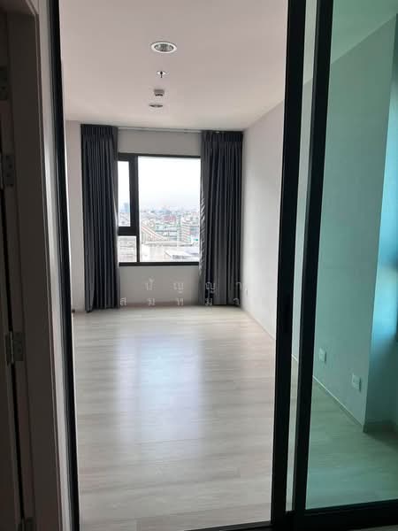 Life Pinklao, Bangkok, Boromarajonani Road, Bang Bamru, Bang Phlat, Bangkok, 2 Bedrooms, 56 sqm, Condo For Sale, by ปัญญา สมหมาย, 500356289 - DDproperty.com