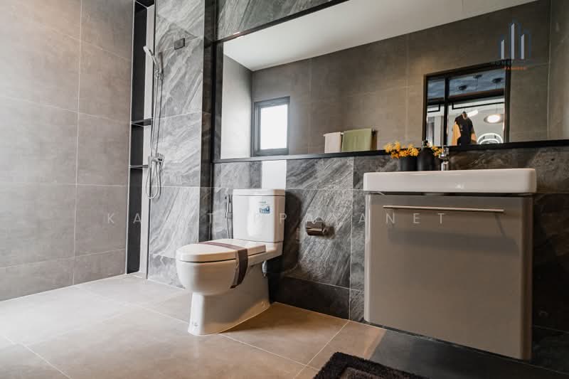 Bangkok Boulevard Signature Pinklao-Borom, Bangkok, Sala Thammasop Road, Sala Thammasop, Thawi Watthana, Bangkok, 4 Bedrooms, 449 sqm, Single Detached House For Sale, by Kay Tippayanet, 500356294 - DDproperty.com