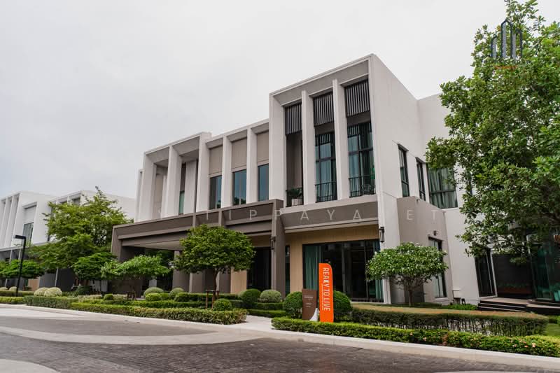 Bangkok Boulevard Signature Pinklao-Borom, Bangkok, Sala Thammasop Road, Sala Thammasop, Thawi Watthana, Bangkok, 4 Bedrooms, 449 sqm, Single Detached House For Sale, by Kay Tippayanet, 500356294 - DDproperty.com