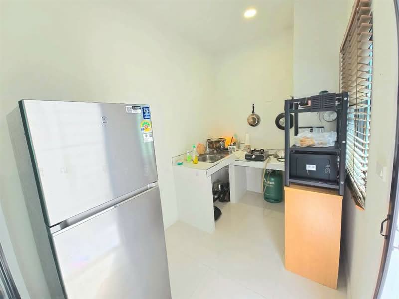 Britania Ratchaphruek-Kanchanaphisek : บริทาเนีย ราชพฤกษ์-กาญจนาภิเษก, Pathum Thani, Khlong Phra Udom, Lat Lum Kaeo, Pathum Thani, 3 Bedrooms, 150 sqm, Semi-Detached House (Twin House) For Sale, by คุณ จีรฐิต ฐานดี (ดี), 500356345 - DDproperty.com