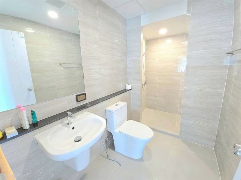 Britania Ratchaphruek-Kanchanaphisek : บริทาเนีย ราชพฤกษ์-กาญจนาภิเษก, Pathum Thani, Khlong Phra Udom, Lat Lum Kaeo, Pathum Thani, 3 Bedrooms, 150 sqm, Semi-Detached House (Twin House) For Sale, by คุณ จีรฐิต ฐานดี (ดี), 500356345 - DDproperty.com