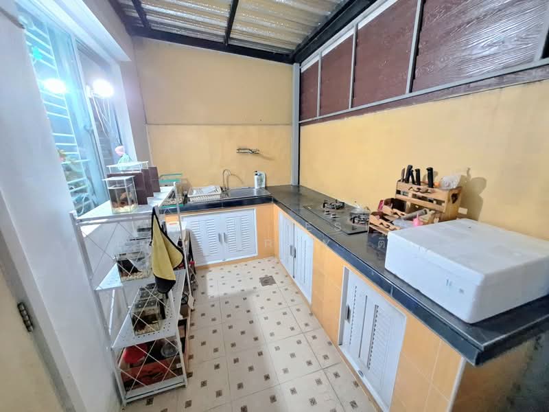 Baan Pruksa 86/2 Ladkrabang-Suvarnabhumi : บ้านพฤกษา 86/2 ลาดกระบัง-สุวรรณภูมิ, สมุทรปราการ, ซ.ลาดกระบัง 54 ถ.ลาดกระบัง, ศีรษะจรเข้น้อย, บางเสาธง, สมุทรปราการ, 100 ตร.ม., ทาวน์เฮ้าส์ ขาย, โดย The Best Property ติ๊ก, 500356371 - DDproperty.com