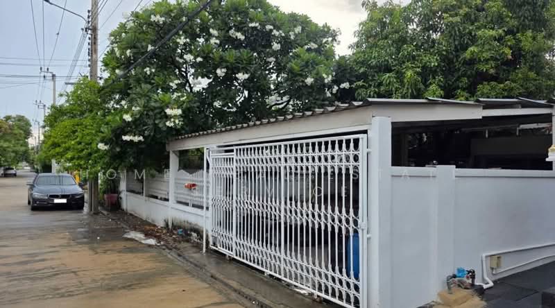 บ้านเดี่ยว พระราม 9 ซอย 51, Bangkok, Suan Luang, Bangkok, 4 Bedrooms, 250 sqm, Single Detached House For Sale, by HOME Real Estate Service, 500356382 - DDproperty.com