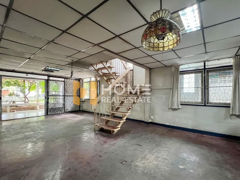 บ้านเดี่ยว พระราม 9 ซอย 51, Bangkok, Suan Luang, Bangkok, 4 Bedrooms, 250 sqm, Single Detached House For Sale, by HOME Real Estate Service, 500356382 - DDproperty.com