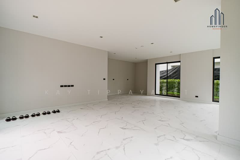Bangkok Boulevard Signature Pinklao-Borom, Bangkok, Sala Thammasop Road, Sala Thammasop, Thawi Watthana, Bangkok, 4 Bedrooms, 449 sqm, Single Detached House For Sale, by Kay Tippayanet, 500356390 - DDproperty.com