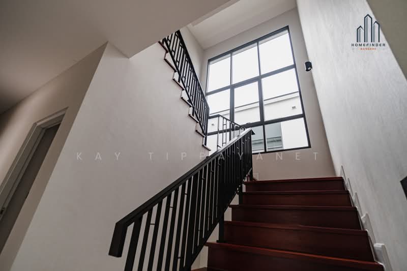 Bangkok Boulevard Signature Pinklao-Borom, Bangkok, Sala Thammasop Road, Sala Thammasop, Thawi Watthana, Bangkok, 4 Bedrooms, 449 sqm, Single Detached House For Sale, by Kay Tippayanet, 500356390 - DDproperty.com