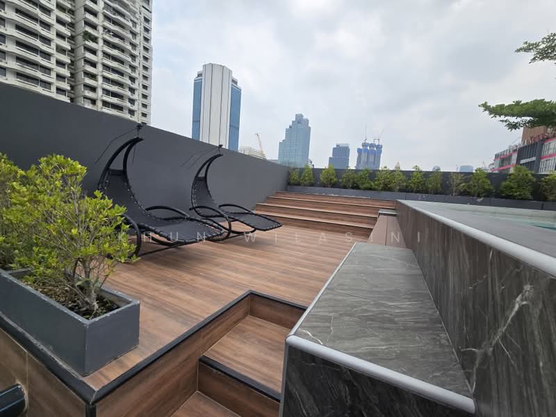 Quad Silom : ควอด สีลม, กรุงเทพ, 63 ซอยพิพัฒน์ 2 ถนนสีลม, สุริยวงศ์, บางรัก, กรุงเทพ, 51 ตร.ม., คอนโด ขาย, โดย Khun Wilasini, 500356402 - DDproperty.com