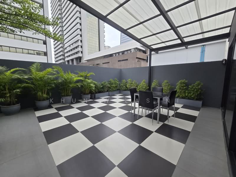 Quad Silom : ควอด สีลม, กรุงเทพ, 63 ซอยพิพัฒน์ 2 ถนนสีลม, สุริยวงศ์, บางรัก, กรุงเทพ, 51 ตร.ม., คอนโด ขาย, โดย Khun Wilasini, 500356402 - DDproperty.com