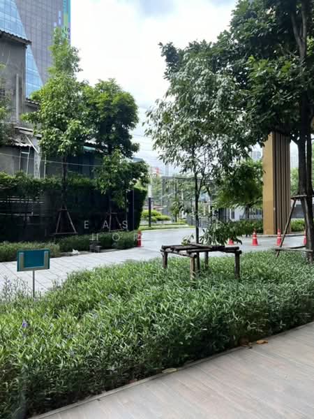 Lumpini Suite Phetchaburi-Makkasan, Bangkok, 1515 Phetchaburi Rd, Makkasan, Ratchathewi, Bangkok, 2 Bedrooms, 40 sqm, Condo For Sale, by Eastblue Horizon, 500356414 - DDproperty.com