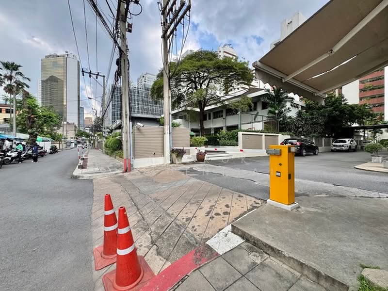 Prasanmitr Place, Bangkok, 154 Sukhumvit 21, Soi 1, Khlongtoei Nua, Watthana, Bangkok, 2 Bedrooms, 137 sqm, Apartment For Rent, by Bangkok Residential, 500356446 - DDproperty.com