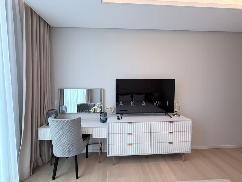 Baan Sindhorn, Bangkok, 89 Soi Langsuan, Langsuan Road, Lumphini, Pathum Wan, Bangkok, 2 Bedrooms, 127 sqm, Condo For Rent, by Frank Akawin, 500356470 - DDproperty.com