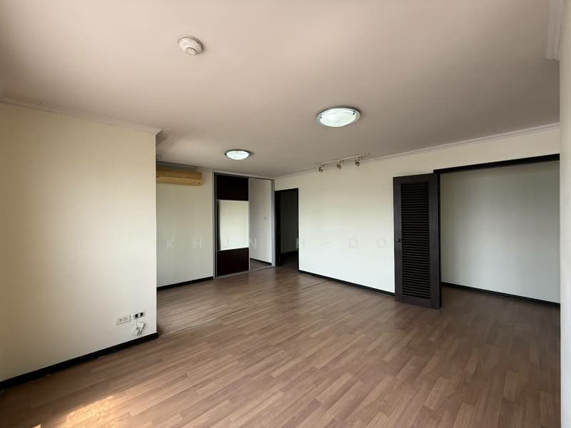 Lumpini Place Narathiwas 24, Bangkok, Sathu Pradit 19 Alley 3, Chong Nonsi, Yan Nawa, Bangkok, 2 Bedrooms, 127 sqm, Condo For Sale, by KHUN H-DO, 500356493 - DDproperty.com