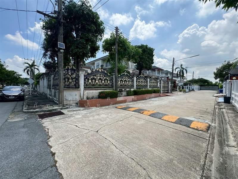 Maneerin Lake & Lagoon, Pathum Thani, บ้านกลาง , เมืองปทุมธานี , ปทุมธานี, Ban Klang, Muang Pathum Thani, Pathum Thani, 2 Bedrooms, 360 sqm, Single Detached House For Sale, by คุณ คติพจน์ ภัทรธนทรัพย์ (พีท), 500356496 - DDproperty.com