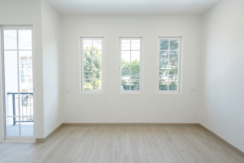Golden Town 3 Bangna-Suanluang, Bangkok, Kanchanaphisek Road, Prawet, Bangkok, 4 Bedrooms, 120 sqm, Townhouse For Sale, by Jirasate Lertdhirakul, 500356611 - DDproperty.com