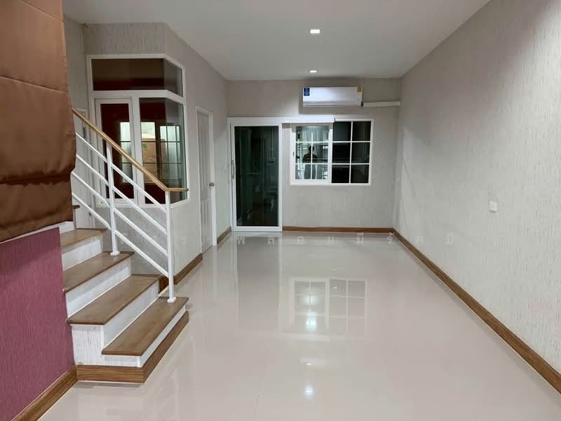 Golden Town Bangna-Suanluang, Bangkok, Kanchanapisek Road, Dok Mai, Prawet, Bangkok, 4 Bedrooms, 93 sqm, Townhouse For Rent, by Adisorn Ploymeerassamee, 500356613 - DDproperty.com