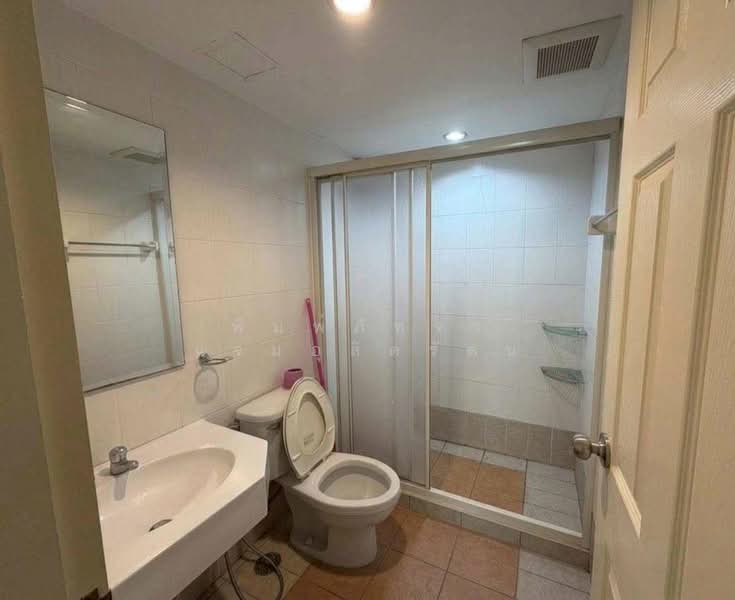 Lumpini Ville Phahol-Suthisarn, Bangkok, 23 Inthamara 2 Alley, Samsen Nai, Phaya Thai, Bangkok, 2 Bedrooms, 60 sqm, Condo For Rent, by พิมพ์ภัทรา แจ่มอุลิตรัตน, 500356615 - DDproperty.com