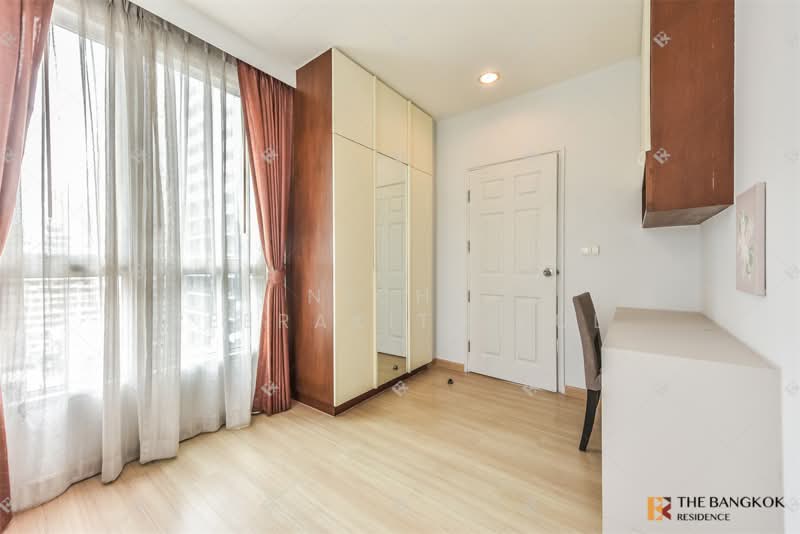 Life @ Sathorn 10, Bangkok, 48 Soi Sathorn 10, Sathorn Road, Silom, Bang Rak, Bangkok, 2 Bedrooms, 63 sqm, Condo For Rent, by Nicha Peerakittikul, 500356617 - DDproperty.com