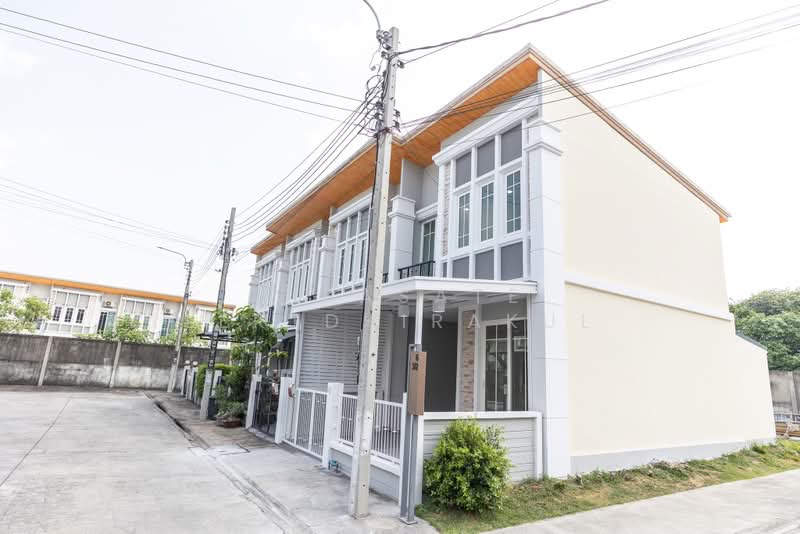 Golden Town Bangna-Suanluang : โกลเด้น ทาวน์ บางนา-สวนหลวง, กรุงเทพ, ถนนกาญจนาภิเษก, ดอกไม้, ประเวศ, กรุงเทพ, 120 ตร.ม., ทาวน์เฮ้าส์ ขาย, โดย Jirasate Lertdhirakul, 500356629 - DDproperty.com