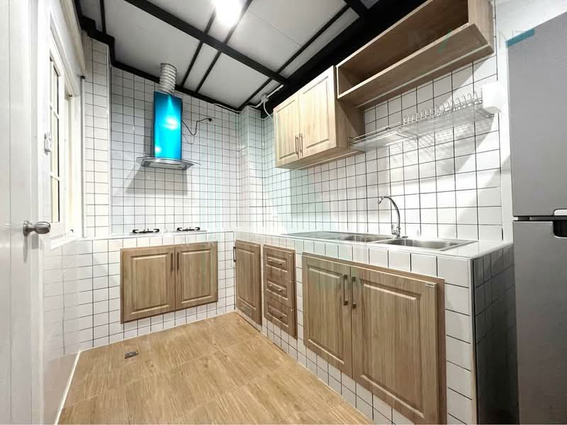 โกลเด้น ทาวน์ สุขุมวิท - ลาซาล, Samut Prakan, Samrong Nua, Muang Samut Prakarn, Samut Prakan, 2 Bedrooms, 115 sqm, Townhouse For Rent, by NR AGENT, 500356637 - DDproperty.com