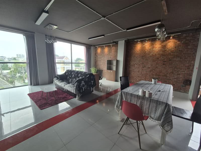 Apai Loft, กรุงเทพ, เอกมัย 22, คลองตันเหนือ, วัฒนา, กรุงเทพ, 2,200 ตร.ม., ตึกแถว-อาคารพาณิชย์ ขาย, โดย Ratana Chatthinawat, 500356684 - DDproperty.com
