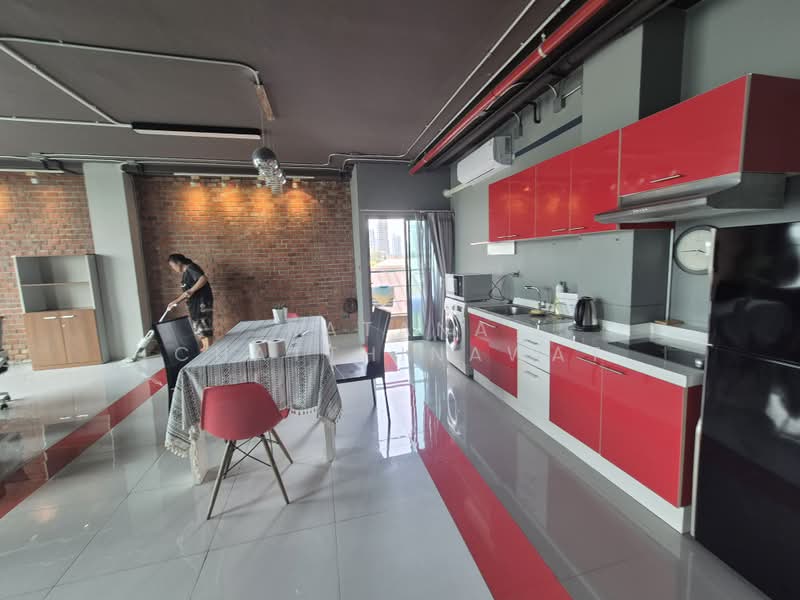 Apai Loft, Bangkok, เอกมัย 22, Khlong Tan Nua, Watthana, Bangkok, , 2,200 sqm, Shophouse For Sale, by Ratana Chatthinawat, 500356684 - DDproperty.com
