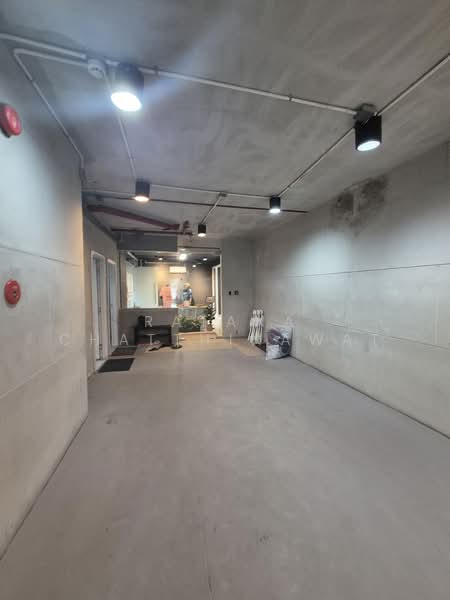 Apai Loft, Bangkok, เอกมัย 22, Khlong Tan Nua, Watthana, Bangkok, , 2,200 sqm, Shophouse For Sale, by Ratana Chatthinawat, 500356684 - DDproperty.com