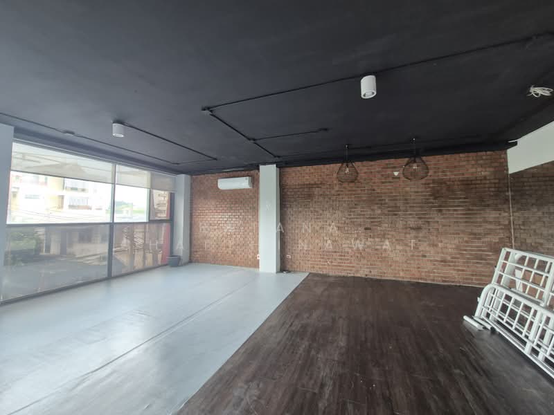 Apai Loft, กรุงเทพ, เอกมัย 22, คลองตันเหนือ, วัฒนา, กรุงเทพ, 2,200 ตร.ม., ตึกแถว-อาคารพาณิชย์ ขาย, โดย Ratana Chatthinawat, 500356684 - DDproperty.com